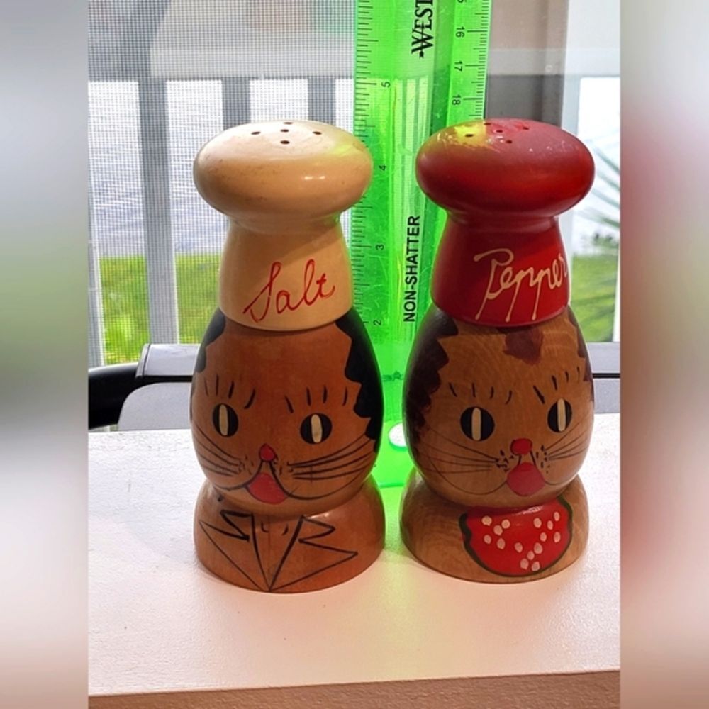 Vintage S&P Shakers - Picture 8 of 8